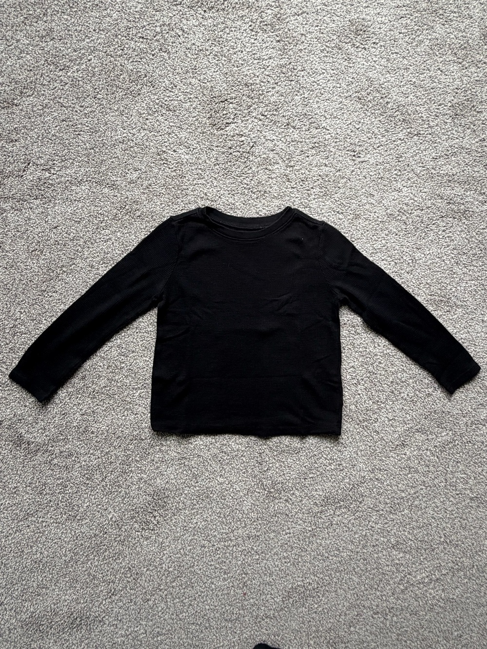 Old Navy Black Long-Sleeve Crew Neck Tee for Kids